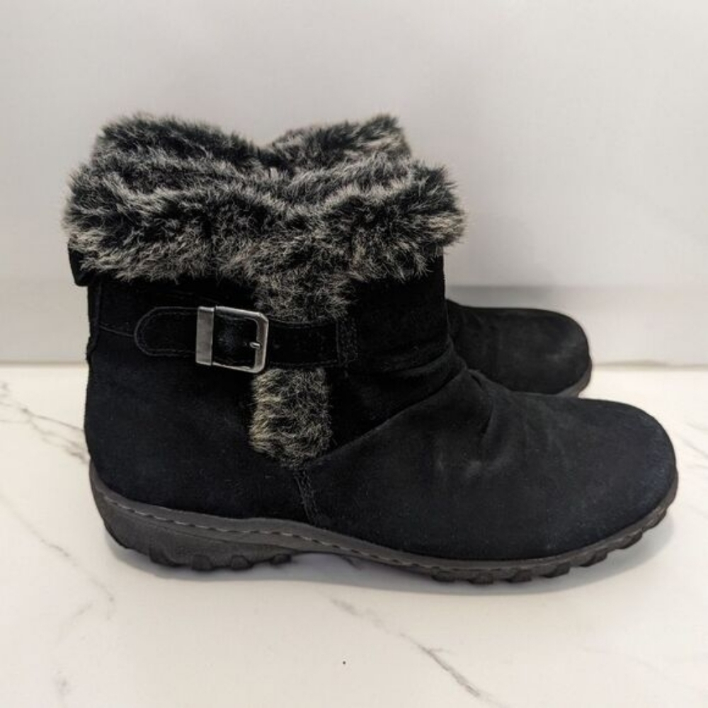 Khombu Women's Black All-Weather Lindsey Suede Winter Snow Boots Grey Faux Fur 9